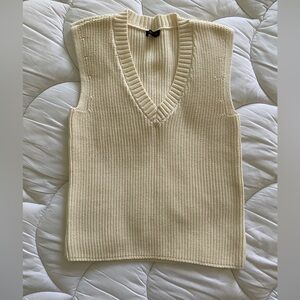 Talbots V-Neck Knit Sweater Vest in Cream